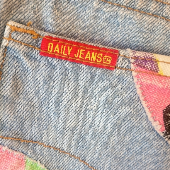 One Of A Kind 80's Inspired Handmade Patch Work Boyfriend Style Denim Jeans Sz 0 - Picture 10 of 10